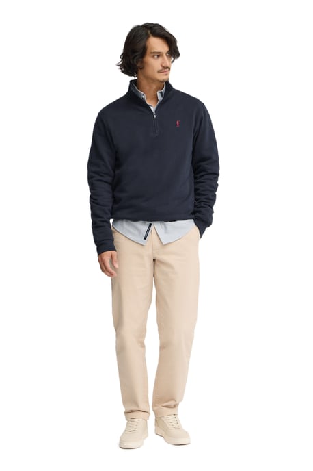 Sweatshirt marineblau mit hohem Zip-Kragen und Rigby Go Stickerei - Image 3
