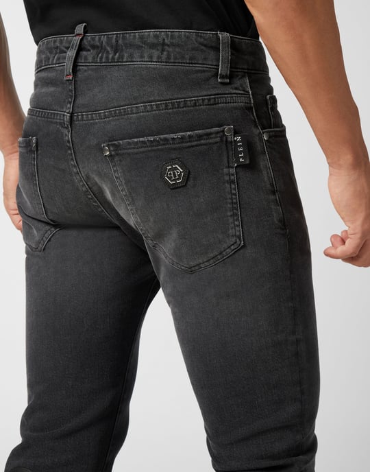 Supergerader Schnitt Monogram - Image 3