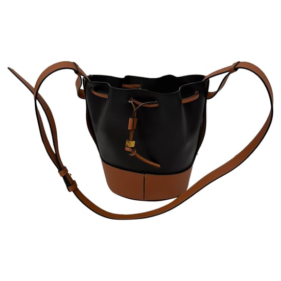 Loewe Small Balloon Bucket Bag aus schwarzem und braunem Leder - Image 3