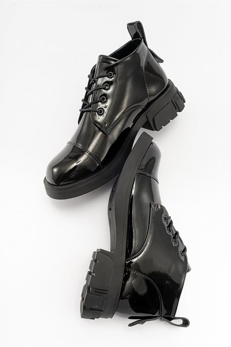 Lagom Lackstiefel (Damen) - Image 2