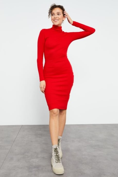 Rippstrick-Turtleneck Midi-Kleid - Image 2