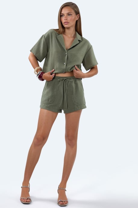 Hüfthohe weite Shorts mit Kordelzugbund - Image 4