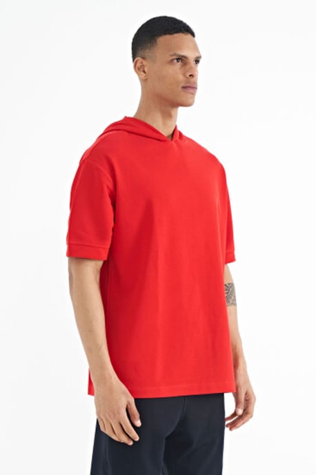 Übergröße Kapuzen-T-Shirt mit Zubehördetails - Image 5