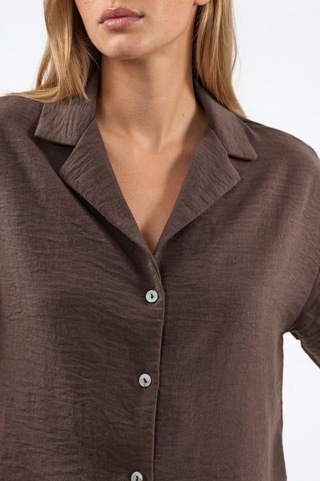 Strukturiertes Crop-Shirt mit Knopfverschluss - Image 4