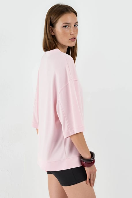 Oversized gerippte Cropped-Bluse mit Rundhalsausschnitt - Image 2