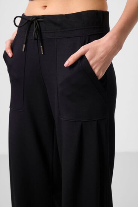 Mittlere Taille Crepe Relaxed Hose mit Tasche - Image 3