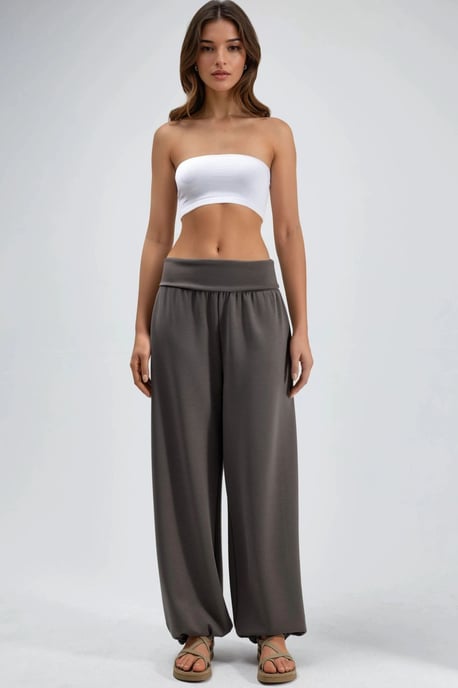 Damen Mittelhohe Gerade Pull-On-Hosen - Image 5