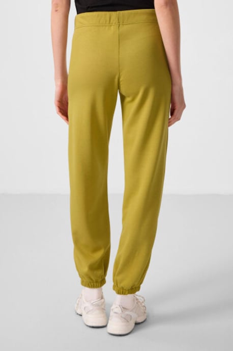 Hose mit mittlerer Taille aus Krepp und Taschen, relaxed-fit - Image 5