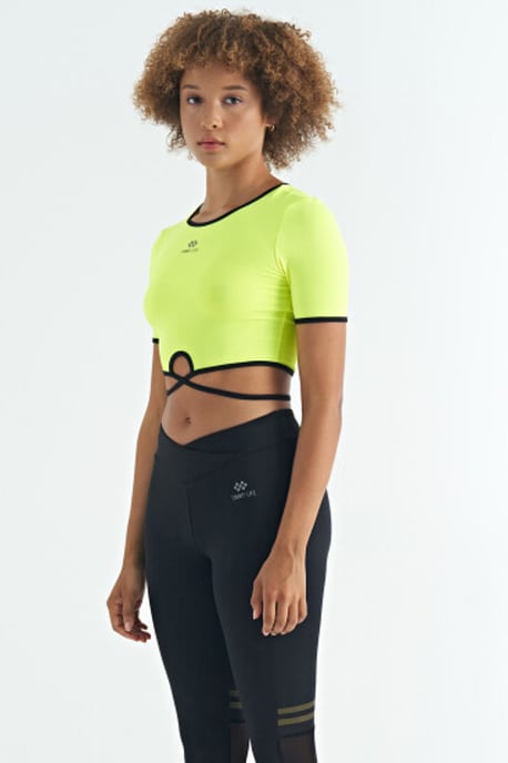 Elastisches Kurzarm-T-Shirt mit Rundhalsausschnitt - Image 2