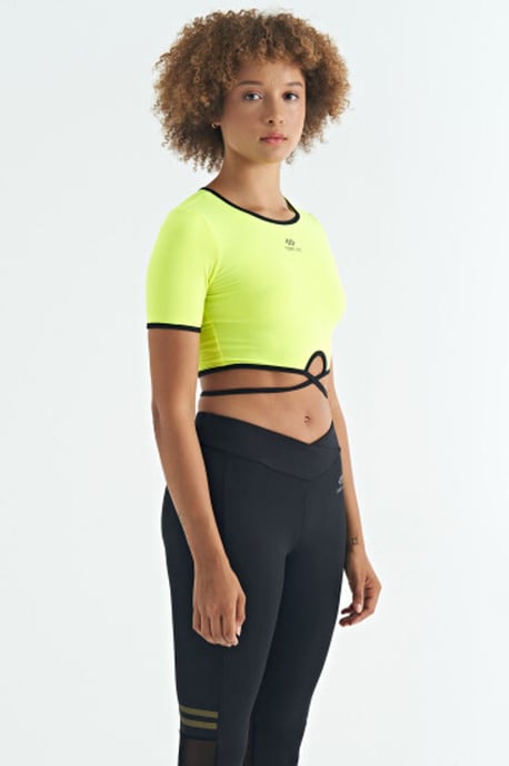 Elastisches Kurzarm-T-Shirt mit Rundhalsausschnitt - Image 5