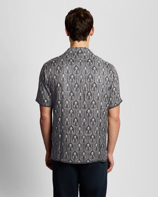 Kurzarmpflanzen-Grafikshirt - Image 4
