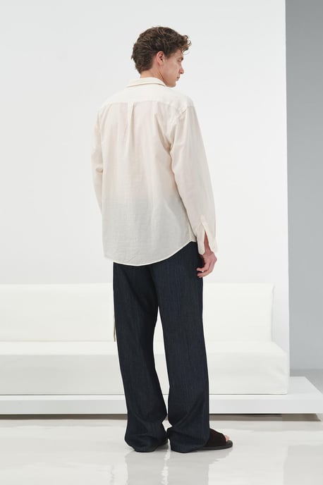Unifarbene Popeline-Bluse mit Tasche - Image 4