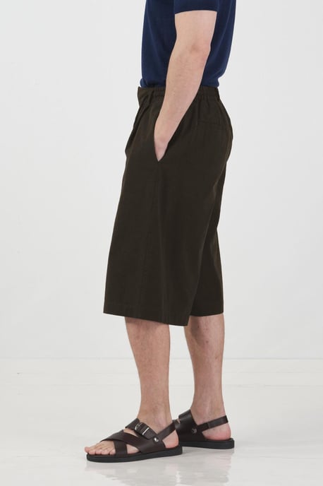 Mit der Hüfte mittelhohe weite Capri-Shorts mit Kordelzugbund - Image 2