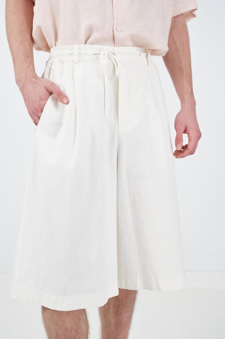 Lässige Chino-Shorts mit Kordelzugbund - Image 1
