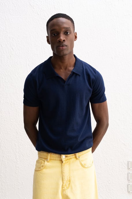 Einfarbiges Polo-Kragen Strick-T-Shirt - Image 1