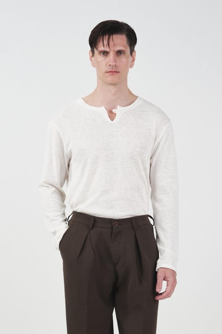 Cut-Out Rundhals-T-Shirt - Image 2
