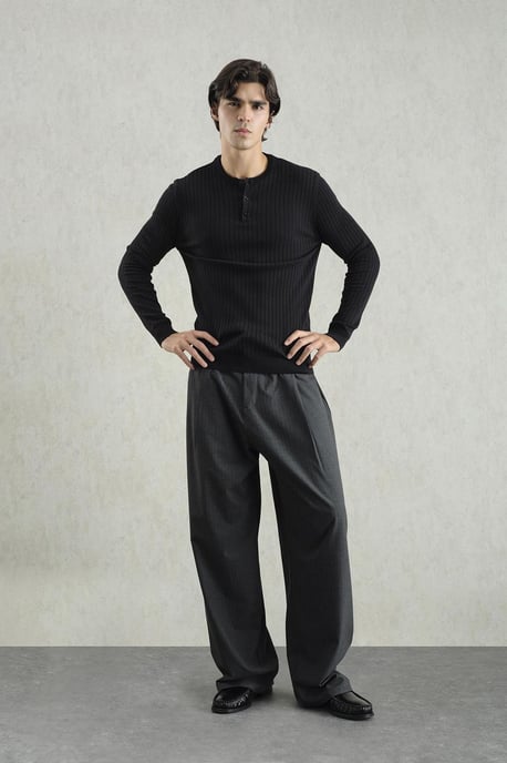 Slim Fit geripptes Rundhals-T-Shirt - Image 5