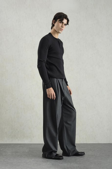 Slim Fit geripptes Rundhals-T-Shirt - Image 6