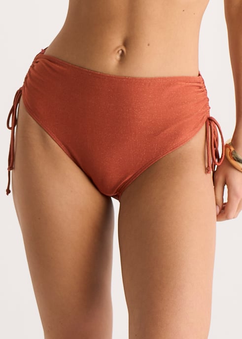 Bikini-Höschen mit Rüschen an der Seite in Rost-Metallic - Image 2