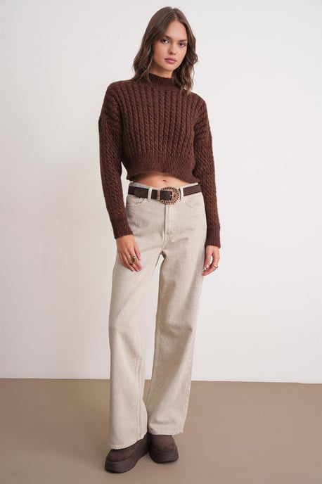 Cable Knit Pattern Crop Sweater - Image 2