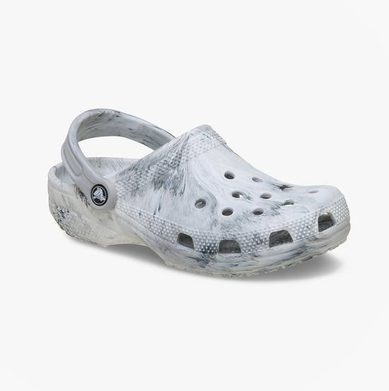 Crocs Classic Marbled Clog Thermoplastische schwarze/weiße Clogs - Image 5