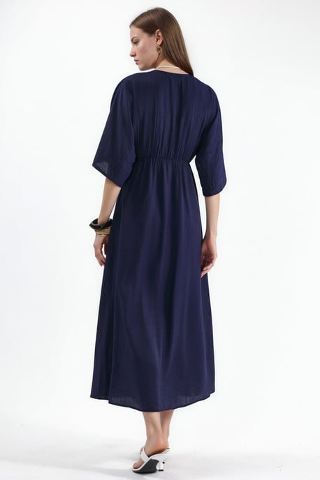 V-Ausschnitt Midikleid mit Wickeloptik und drei Viertelärmeln - Image 3