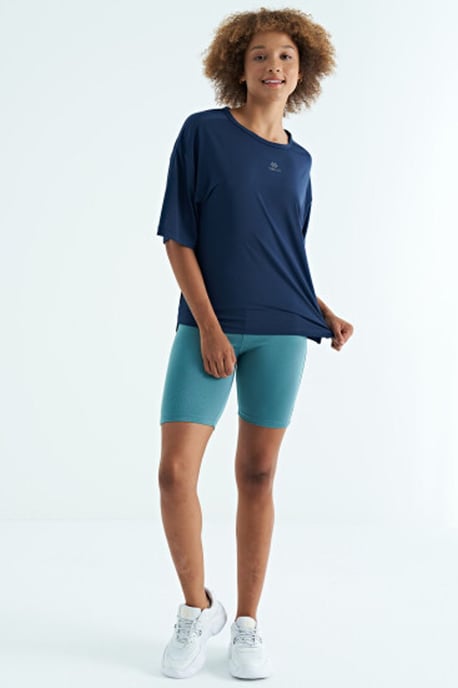Übergroßes Rundhals-T-Shirt - Image 1
