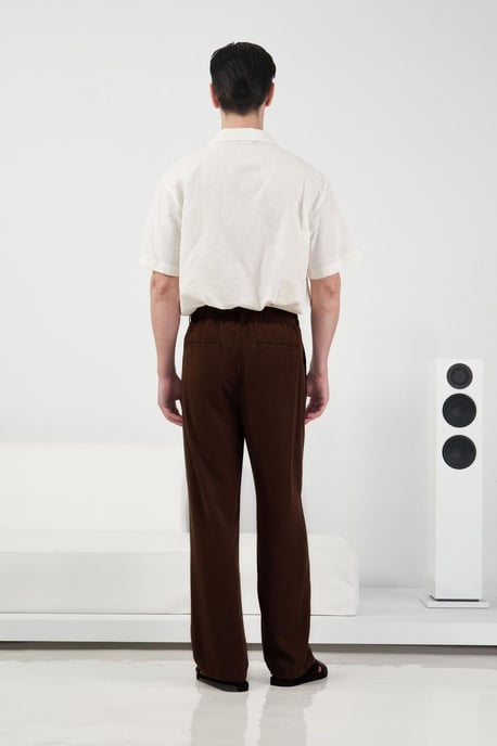 Hochtaillierte Weite Hosen mit Falten - Image 4