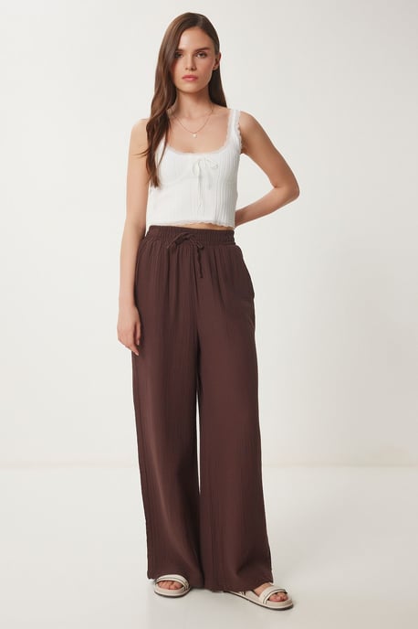 Weite Hosen mit Bindegürtel und Bindungsdetails - Image 3