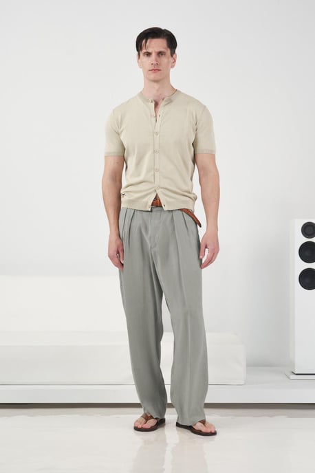 Herren Hose mit mittlerer Bundhöhe, weit geschnitten, mit Falten - Image 1