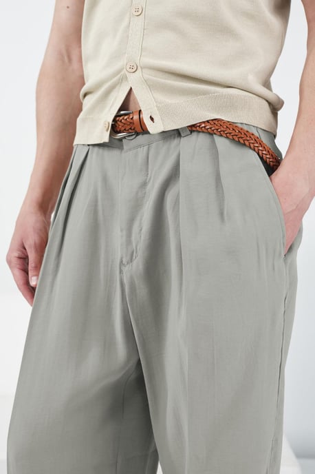 Herren Hose mit mittlerer Bundhöhe, weit geschnitten, mit Falten - Image 2