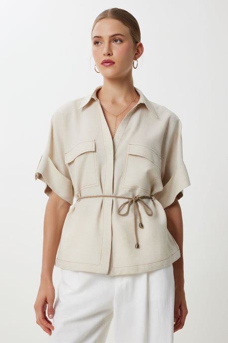 Lässiges Shirt mit Kordelzug und Bindedetail - Image 3