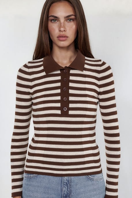 Gestreifter Rundhals-Pullover mit Knopfdetails - Image 3