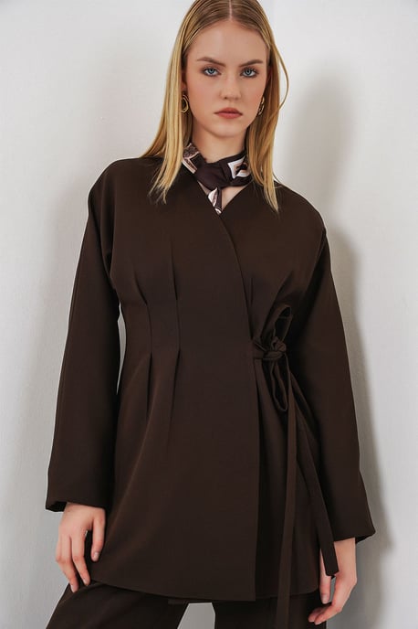 Lange Gürtel-V-Ausschnitt-Jacke - Image 2
