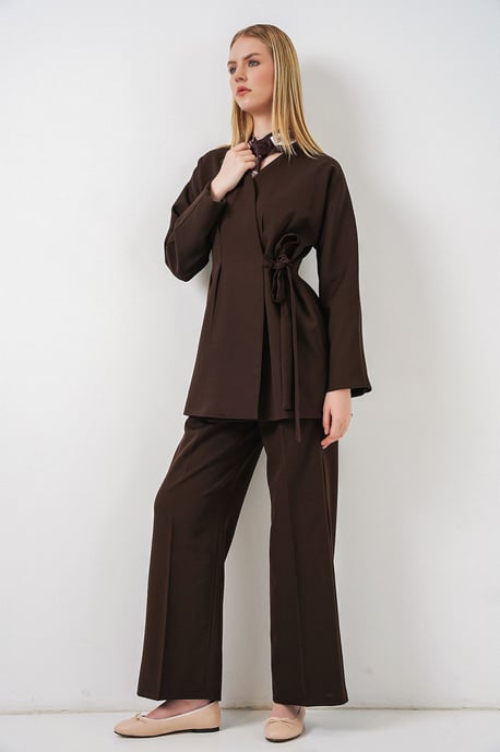 Lange Gürtel-V-Ausschnitt-Jacke - Image 3