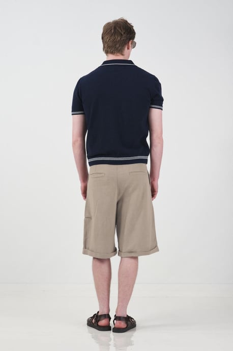 Mittlere Taille weite Chino-Shorts mit Taschen - Image 2