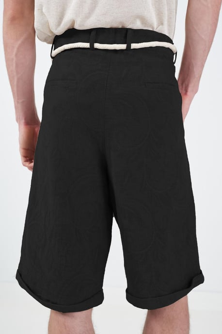 Weite Mittelhoch-Taille Shorts mit Bindungsdetail - Image 3