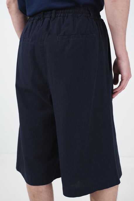 Chino-Style weite lange Shorts mit Kordelzugbund - Image 4