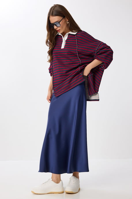 Hoch geschnittener Satin-Maxi-Rock - Image 2