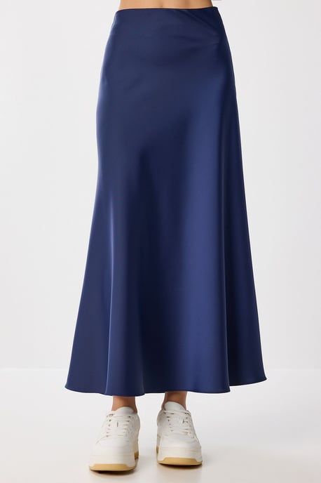 Hoch geschnittener Satin-Maxi-Rock - Image 4