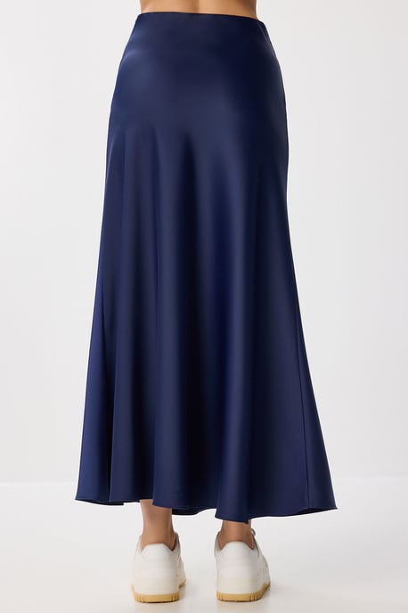 Hoch geschnittener Satin-Maxi-Rock - Image 6