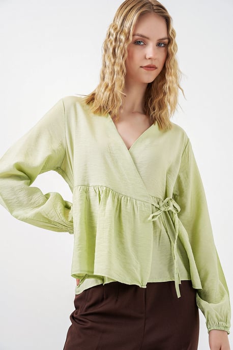 V-Ausschnitt Bluse mit Bindedetail aus Crepe - Image 4