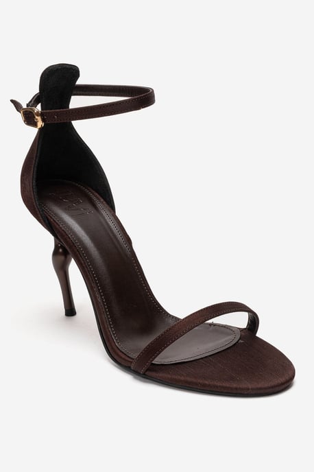Yelena Pumps mit Knöchelriemen und Stilettoabsatz - Image 3