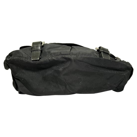 Prada Tessuto Umhängetasche aus schwarzem Nylon - Image 4