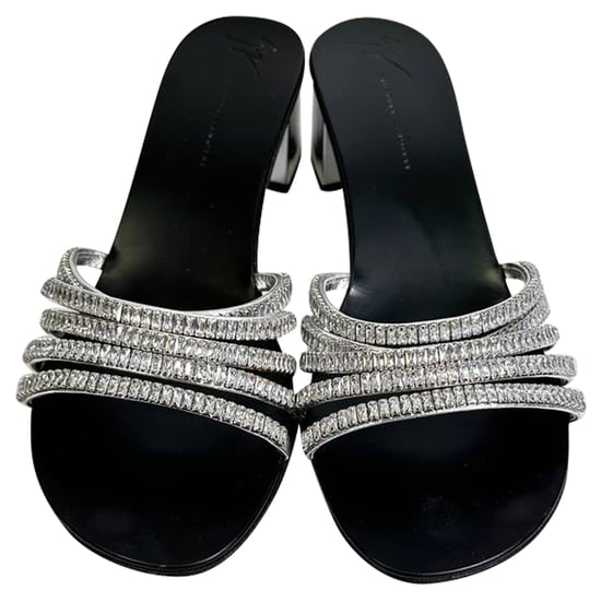Giuseppe Zanotti Riemchen-Sandalen mit Strassbesatz aus silbernem Leder - Image 5