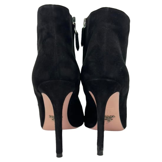 Prada Ankle Boots aus schwarzem Wildleder - Image 4