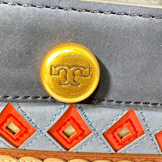Tory Burch 2017 Appliqué Bermuda Tasche aus navyblauem Wildleder - Image 6