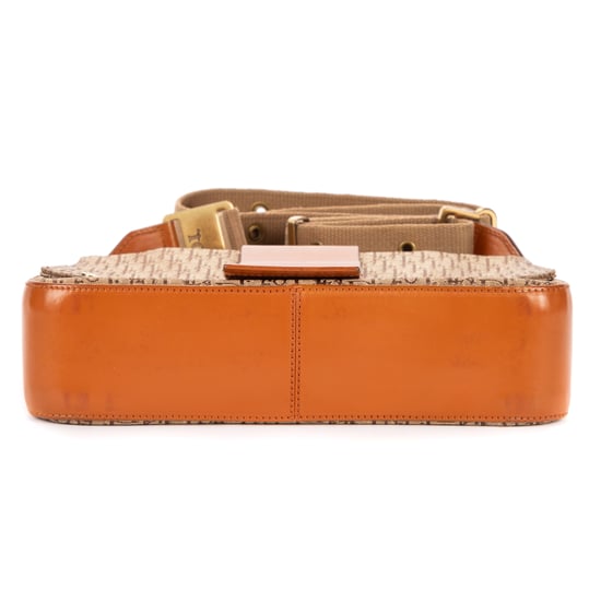 Street Chic Crossbody Schultertasche - Image 6