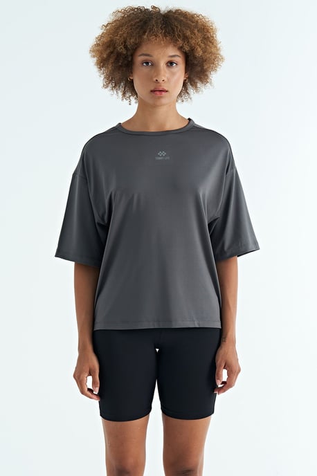 Übergroßes Rundhals-T-Shirt - Image 2