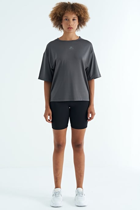 Übergroßes Rundhals-T-Shirt - Image 3